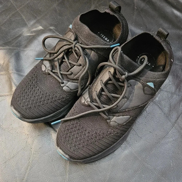 Vessi Everyday Move Waterproof Black Lace-up Slip-On Sneaker W6 US - Picture 3 of 12